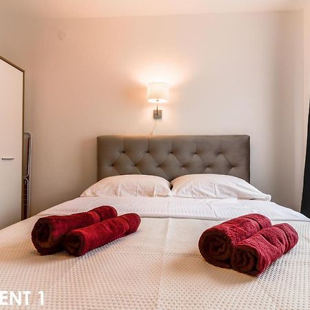 Maestral Apartments Vrsar Extérieur photo