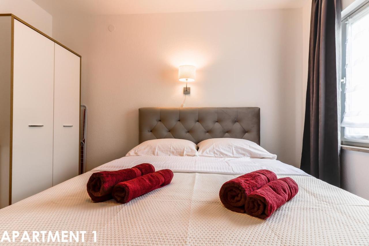 Maestral Apartments Vrsar Extérieur photo
